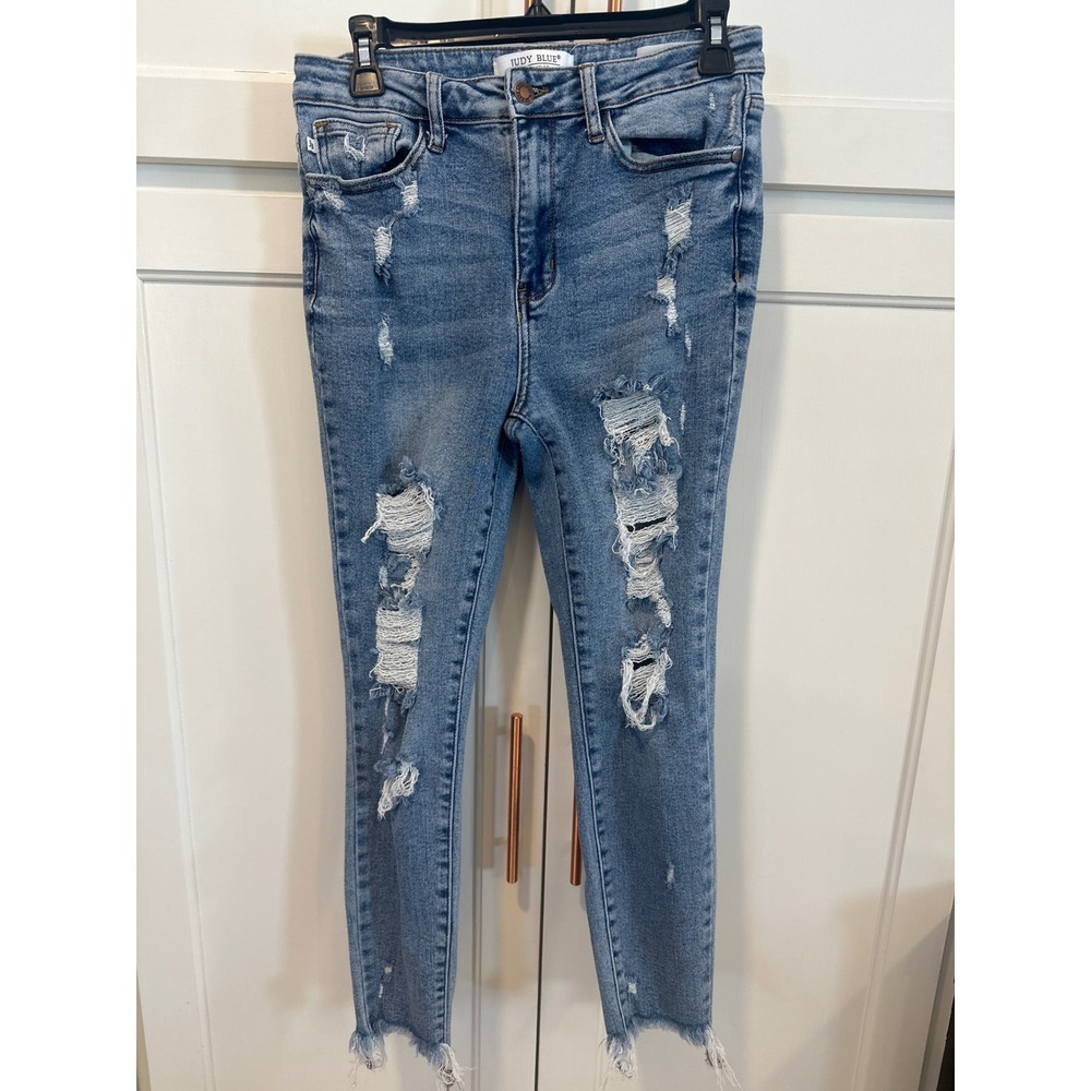 Judy Blue Women's Skinny Fit Distressed Jeans Size 9 29 Blue causal medium wash
